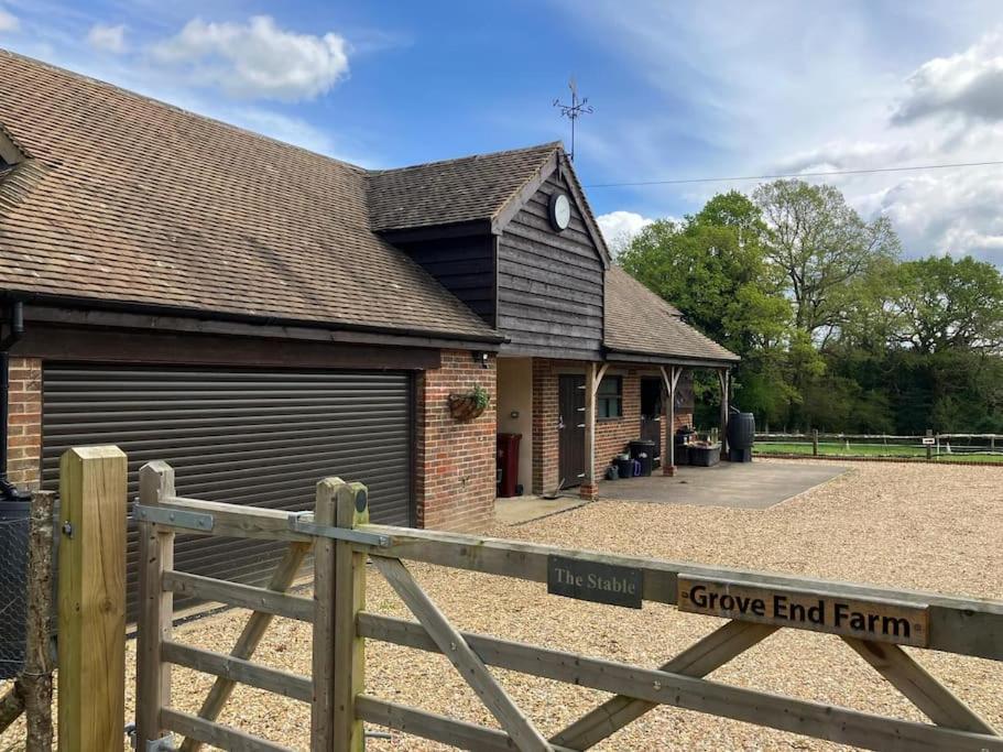 Apartamento The Stable, Grove End Farm Petworth Exterior foto